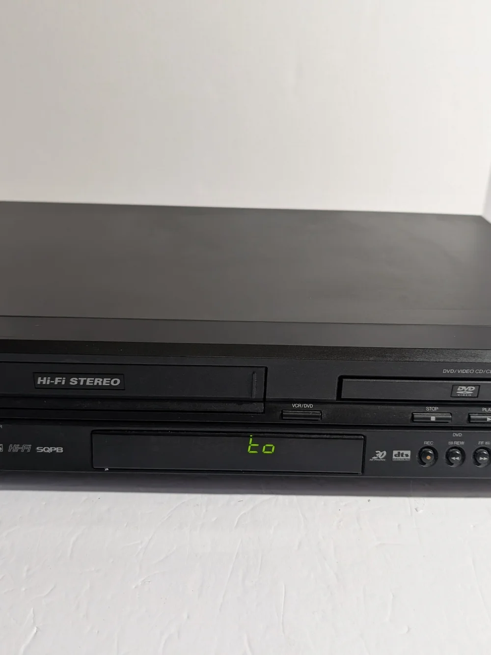 JVC Hi-Fi VCR/DVD Combo _ With Remote